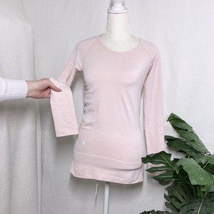Athleta Baby Pink Fitted Long Sleeve Athletic Thermal Running Shirt